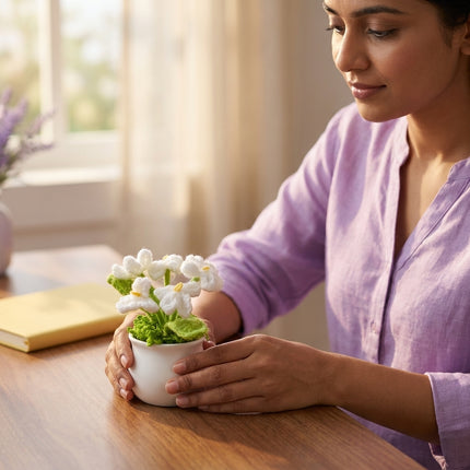 Crochet Mini Flower Pot - White