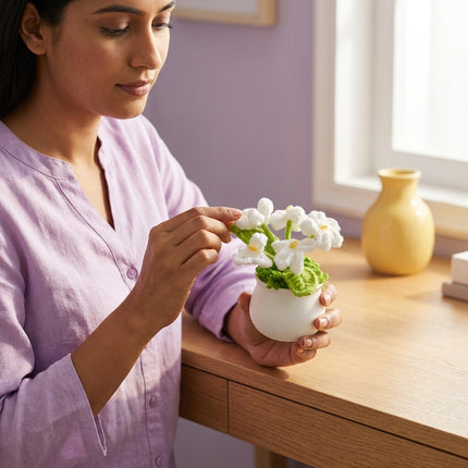 Crochet Mini Flower Pot - White
