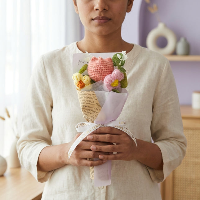 Crochet Tulip Bouquet - Pastel Bloom