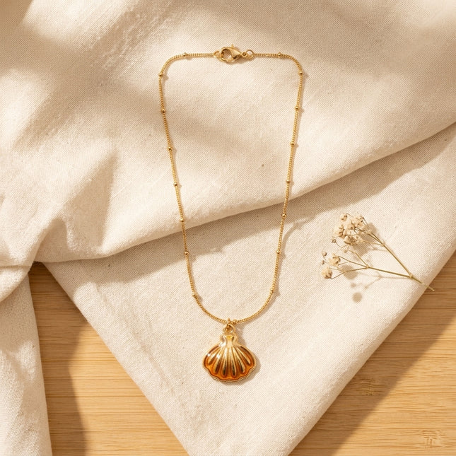 Shell Charm Necklace